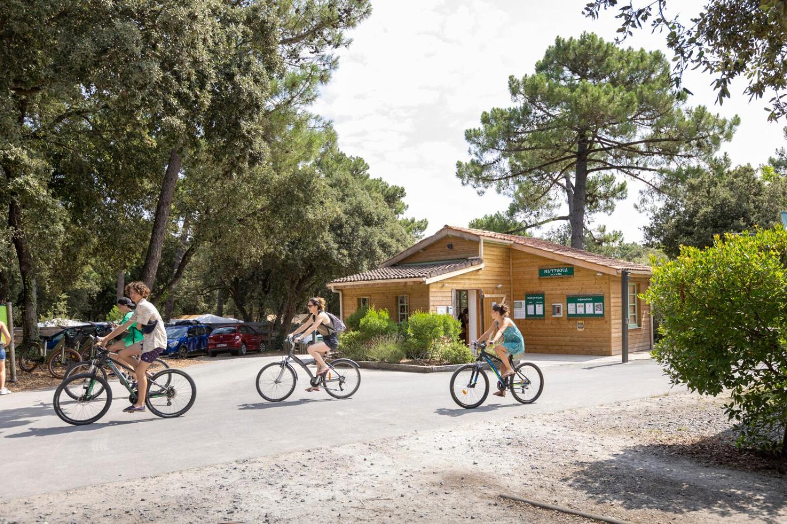 Huttopia Oleron Les Chenes Verts Dolus d'Oléron Zewnętrze zdjęcie